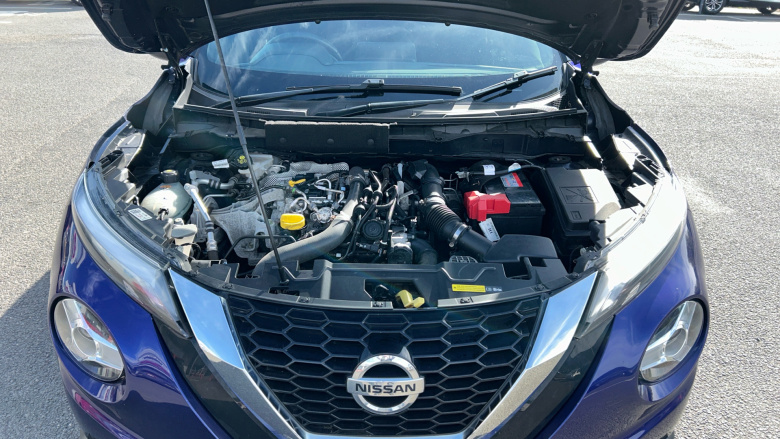 Nissan Juke 1.0 DiG-T N-Connecta 5dr Petrol Hatchback